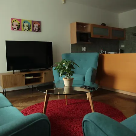 Large Three-room In Cassovar With Underground Garage Apartament Koszyce
